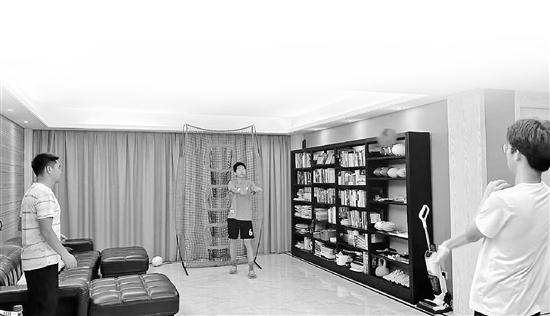 校园, 腰旗橄榄球, msn