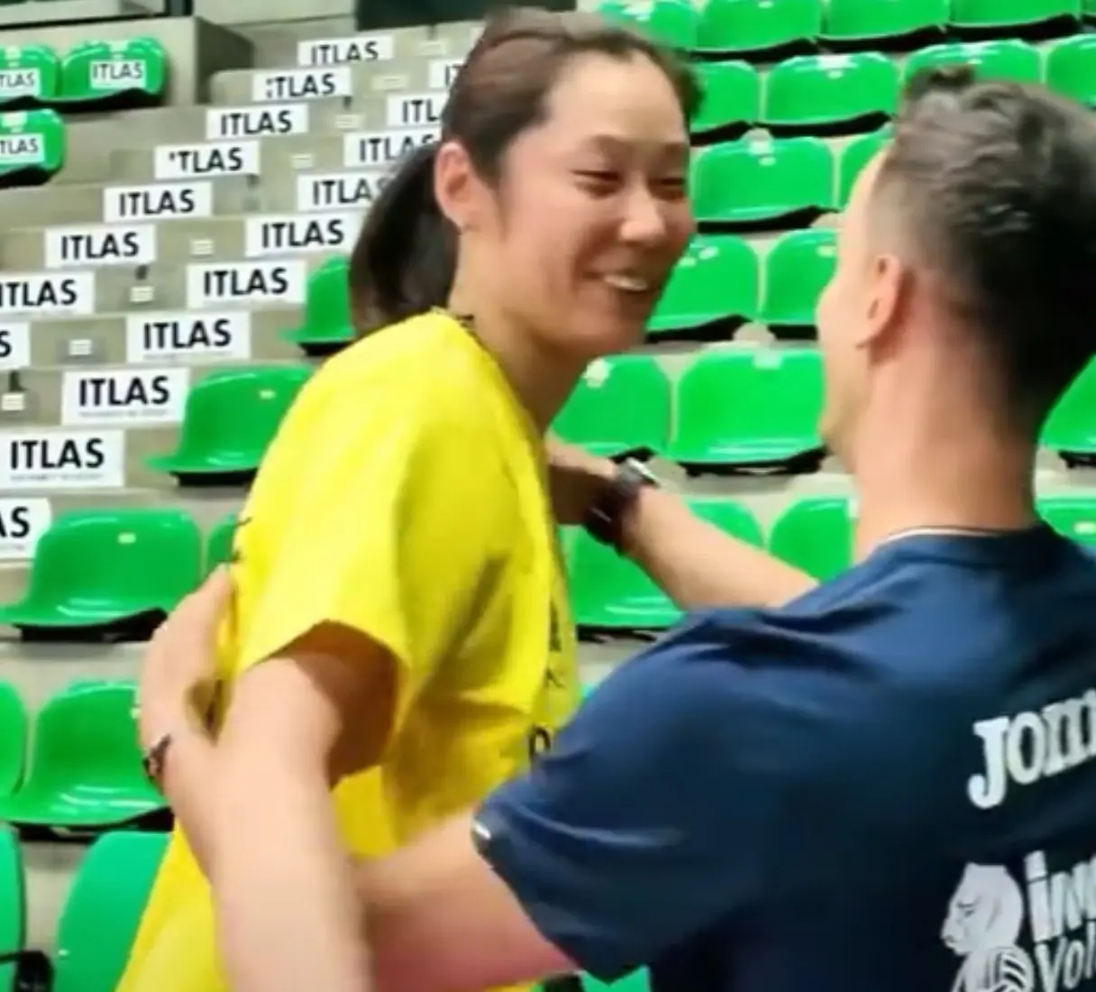 AA, 加过比赛, https